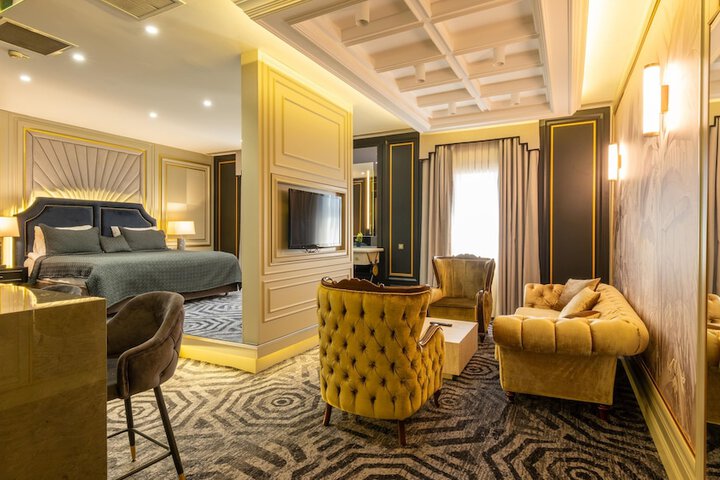 Room 20 of 97