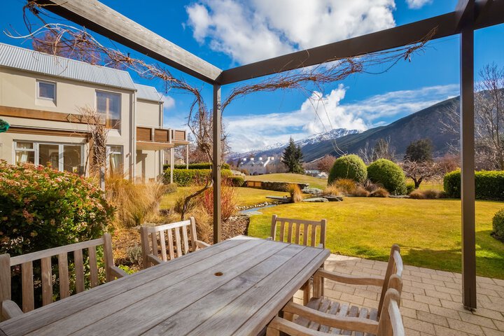 Terrace/Patio 40 of 90