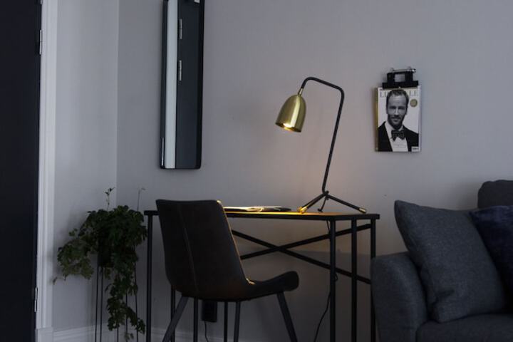 Room 15 of 48