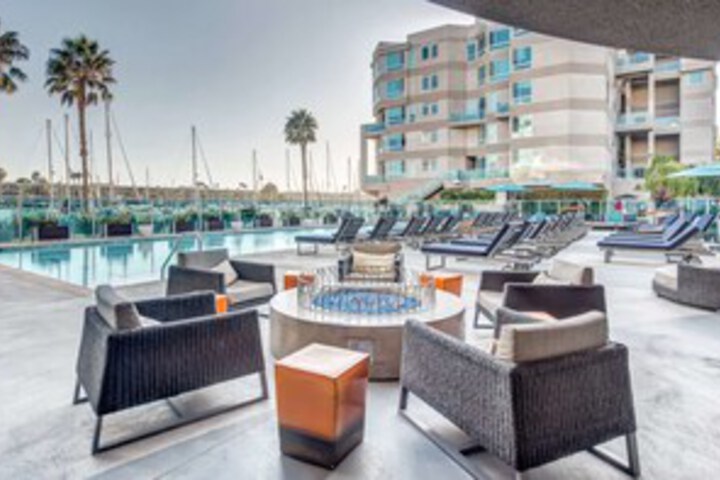 Sundeck 27 of 29