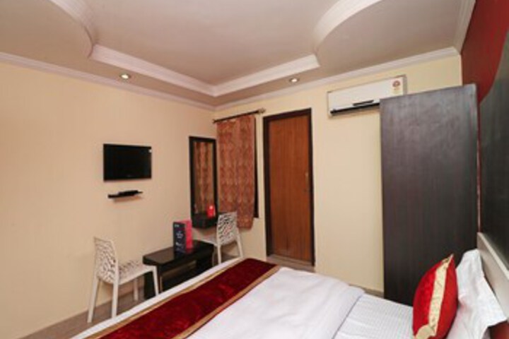 Room 16 of 23
