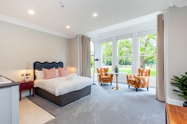 Room 40 of 190