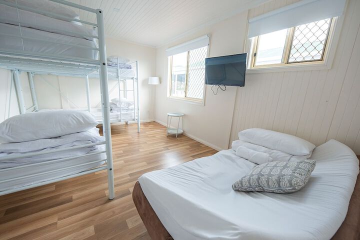 Room 45 of 173