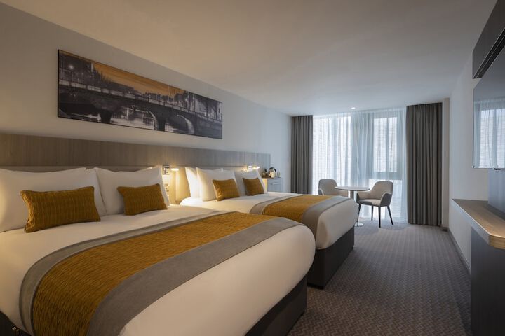Room 2 of 21