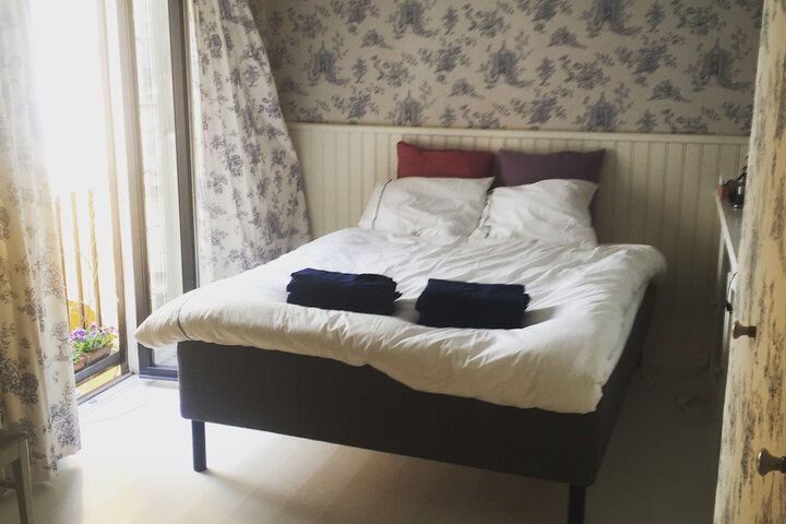 Room 4 of 23
