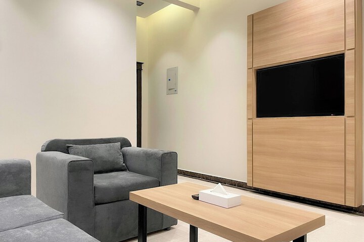Room 2 of 30