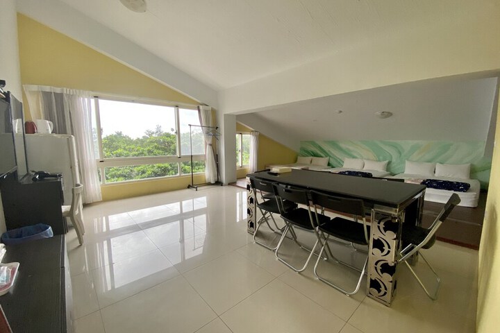Room 6 of 29
