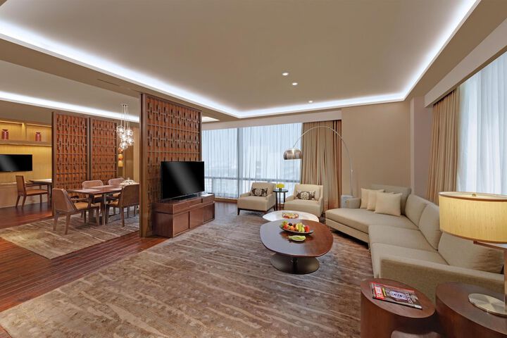 Room 30 of 94