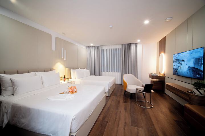 Room 2 of 50