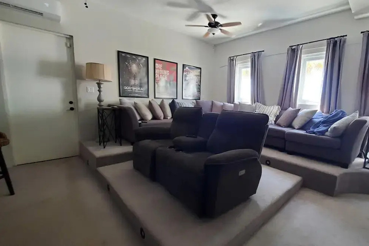 Room 3 of 18