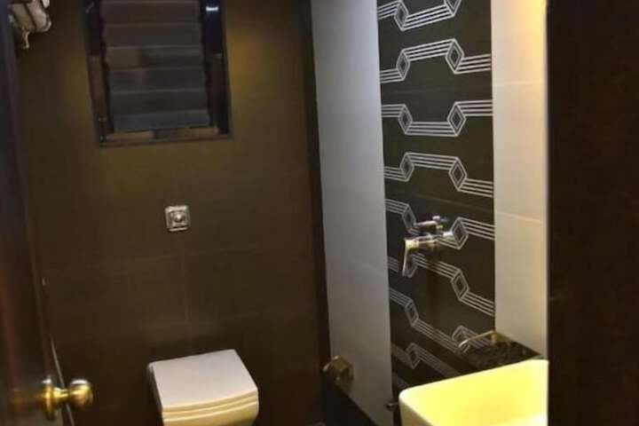 Room 26 of 39