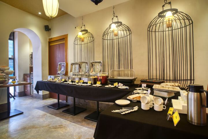 Dining 112 of 134