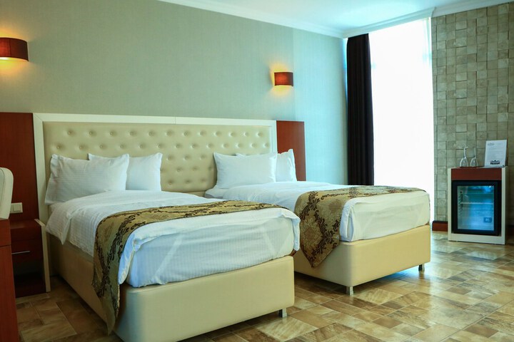 Room 3 of 35