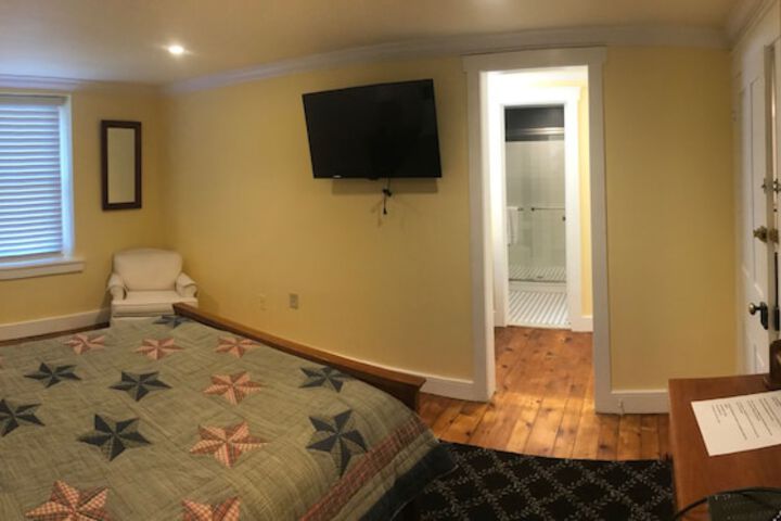 Room 40 of 64