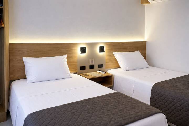 Room 9 of 72