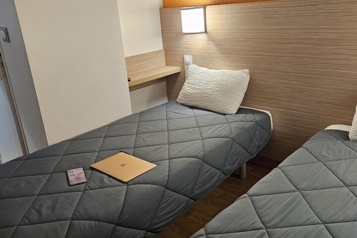 Room 14 of 64