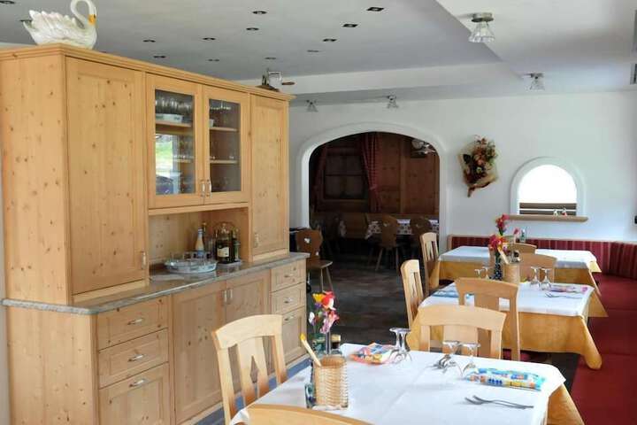 Dining Photos