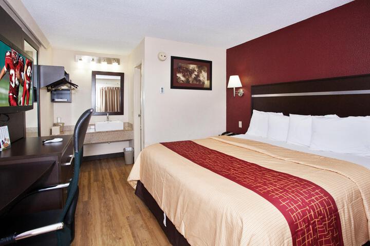 Standard | King Bed (13 of 20)