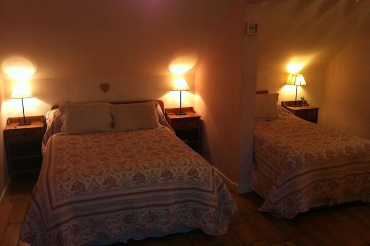 Room 2 of 17