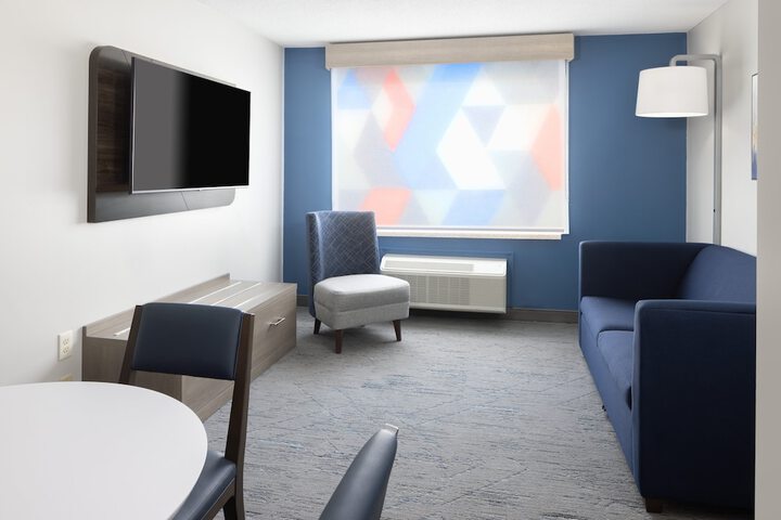 Room 14 of 40