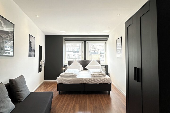 Room 11 of 63