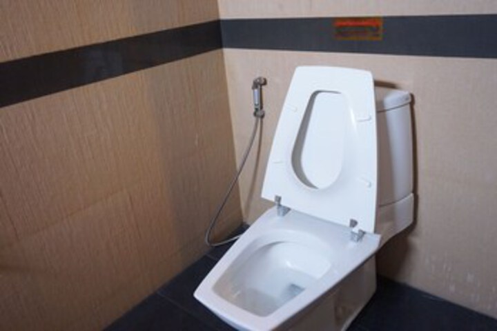 Room 4 of 42