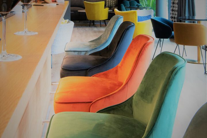 Lounge 58 of 69