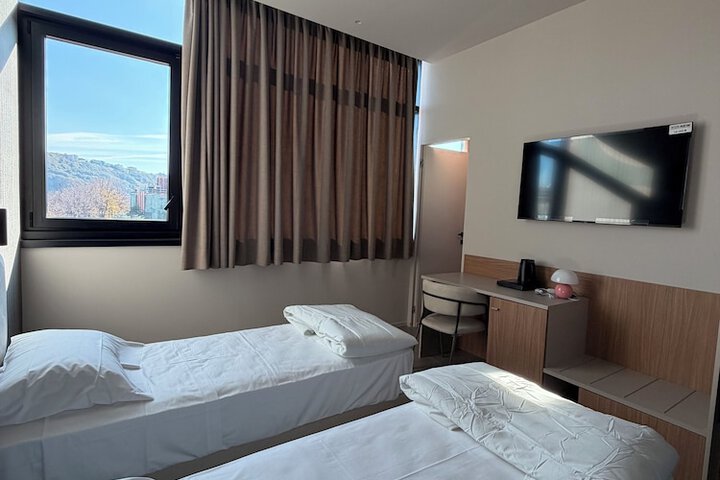 Room 15 of 54