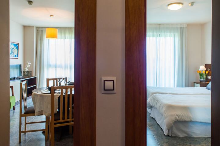 Room 5 of 11