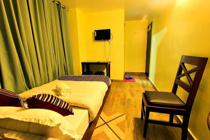 Room 14 of 30