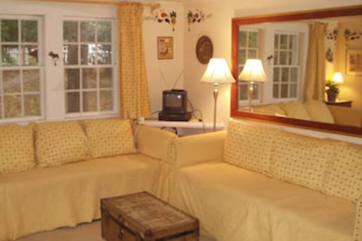 Room 8 of 17