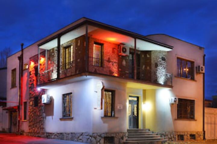 Hotel 3 of 10