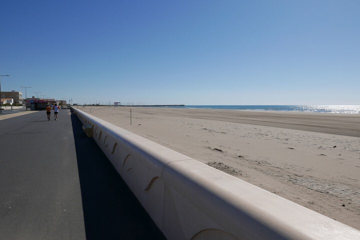 Beach 19 of 27