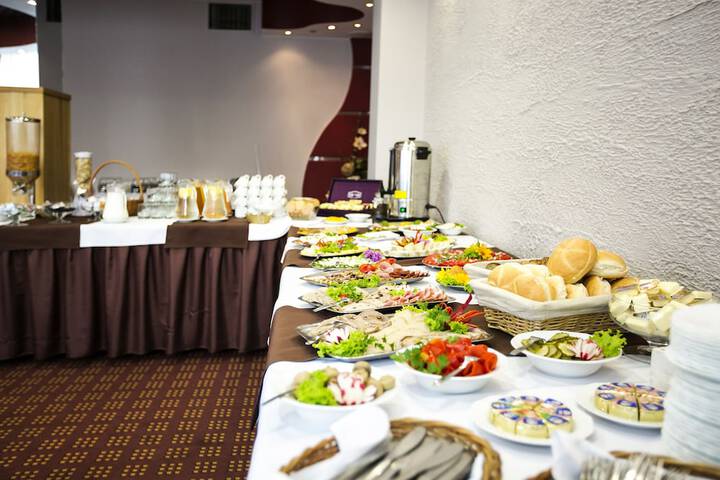 Dining 54 of 73