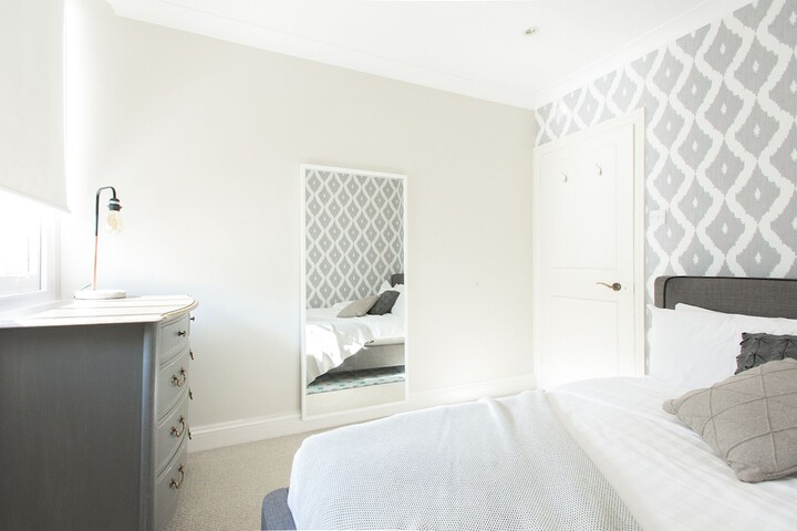 Room 14 of 29