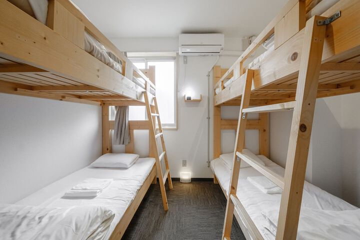 Room 25 of 54