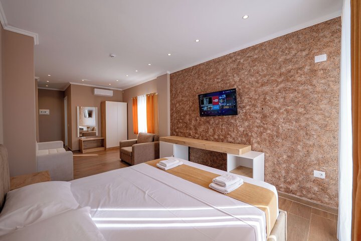 Room 45 of 129