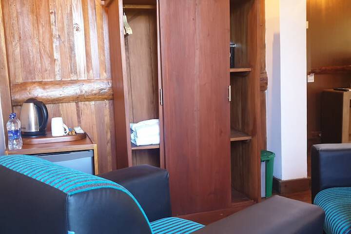 Room 6 of 49