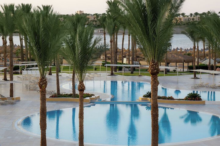 Pool Hotel