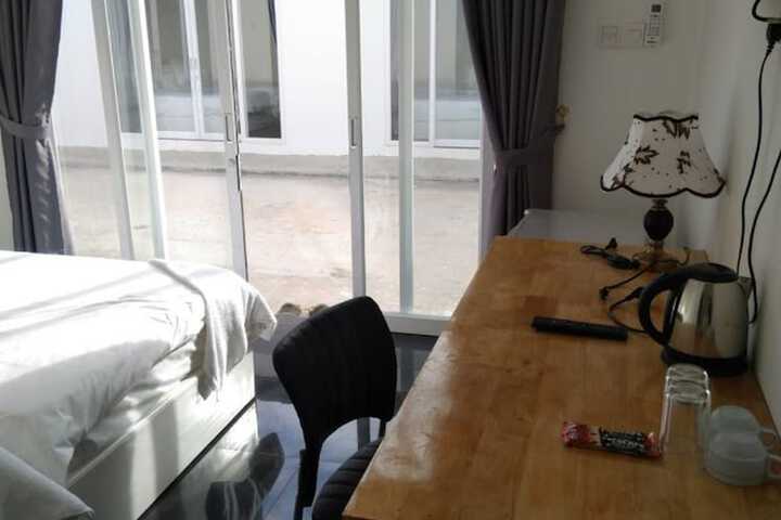 Room 2 of 19