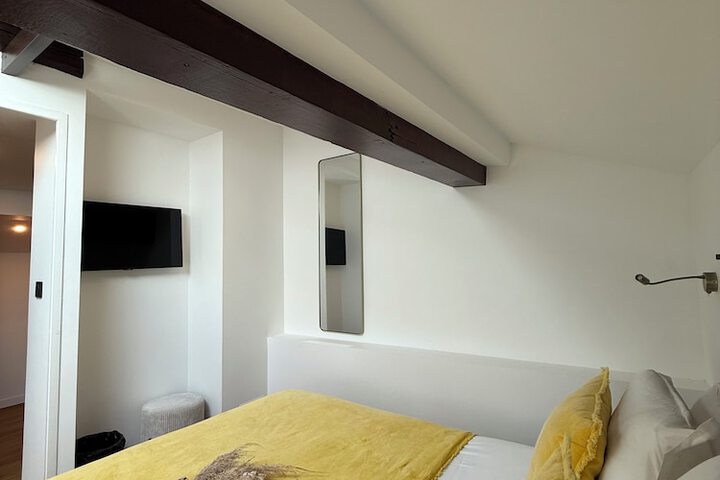 Room 26 of 67