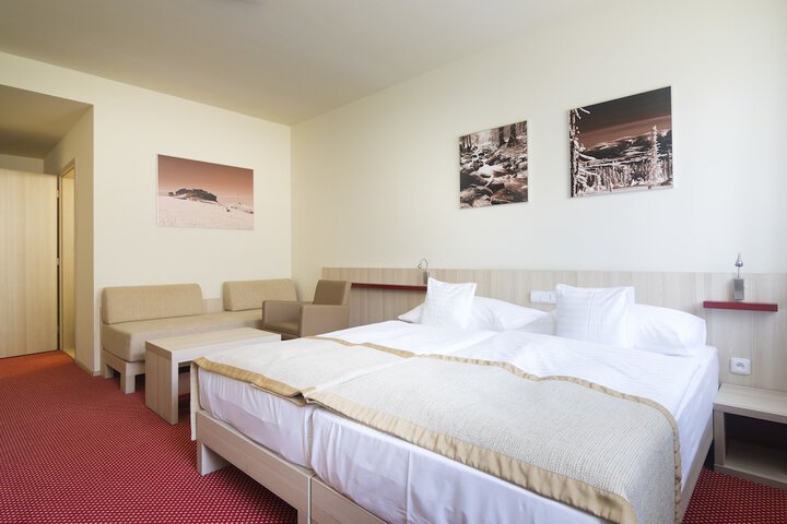 Room 28 of 116