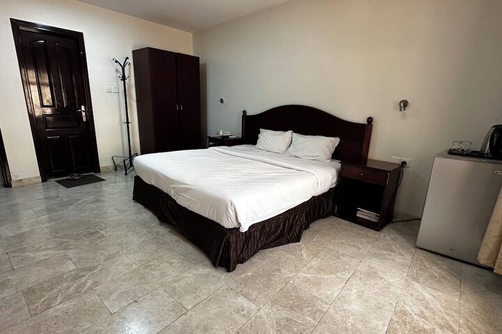 Room 3 of 9