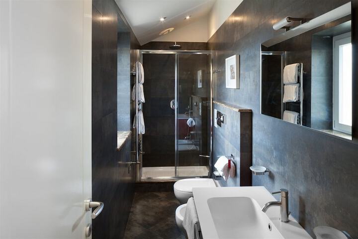 Room 40 of 62