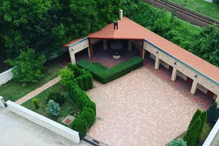 General 9 of 14