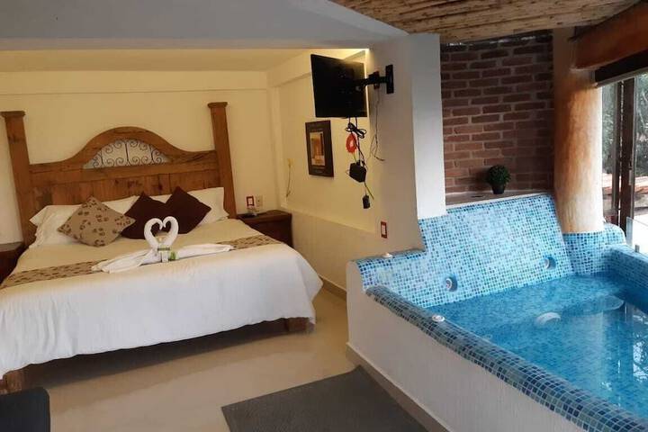 Room 4 of 16