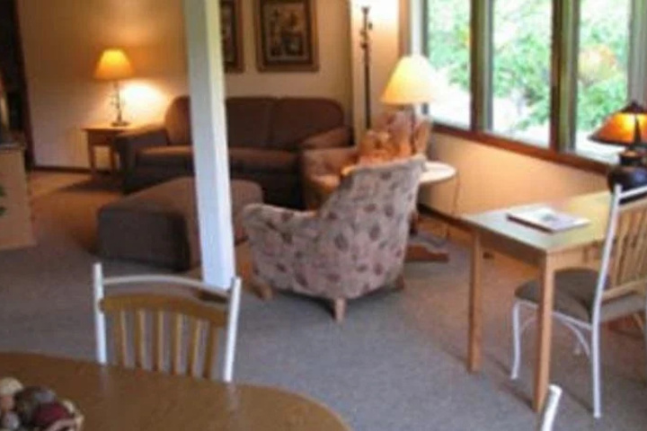 Photo of Holiday Shores Resort