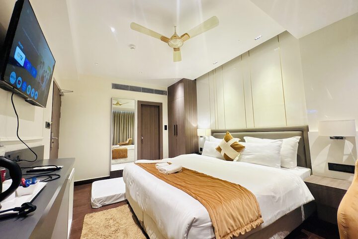 Room 25 of 50
