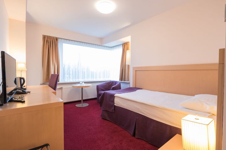 Room 4 of 58