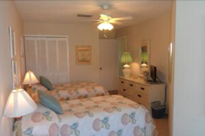 Room 15 of 19
